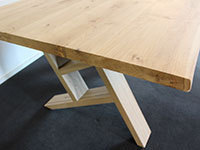 Tisch Massivholz Asteiche Baumkante 2-S DL 40/1800/1000 mm